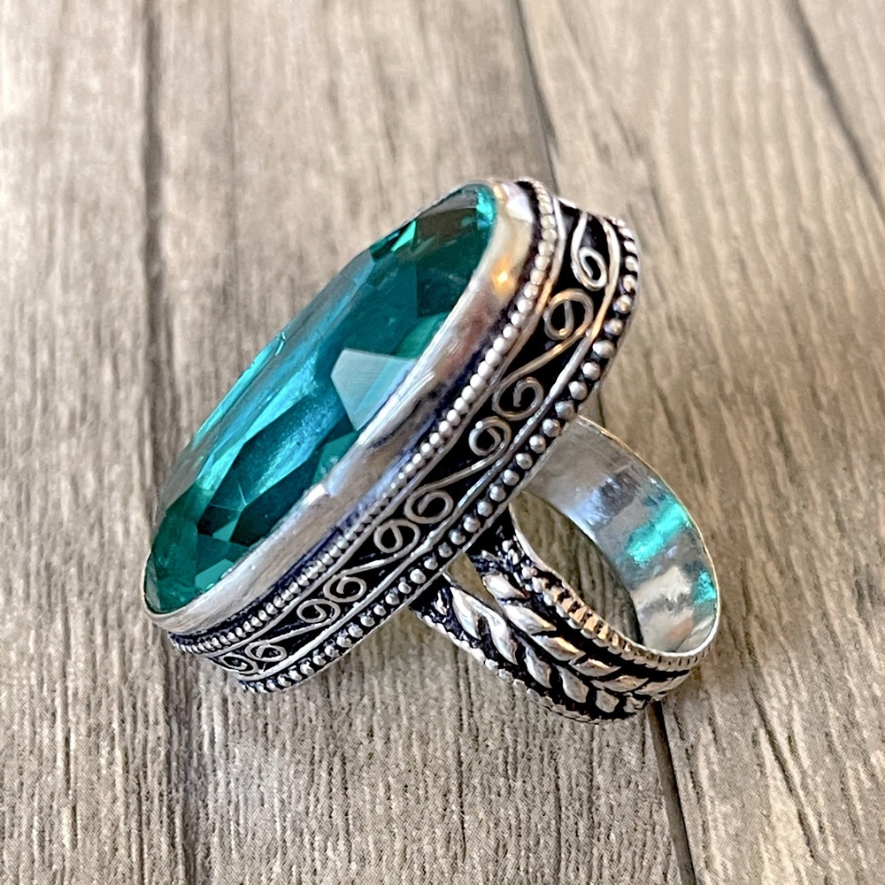 Apatite Gemstone Antique Design Ring - Picture 4 of 5